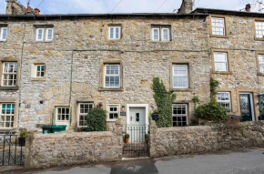 Primrose Cottage with Log Burner (Dog Friendly)